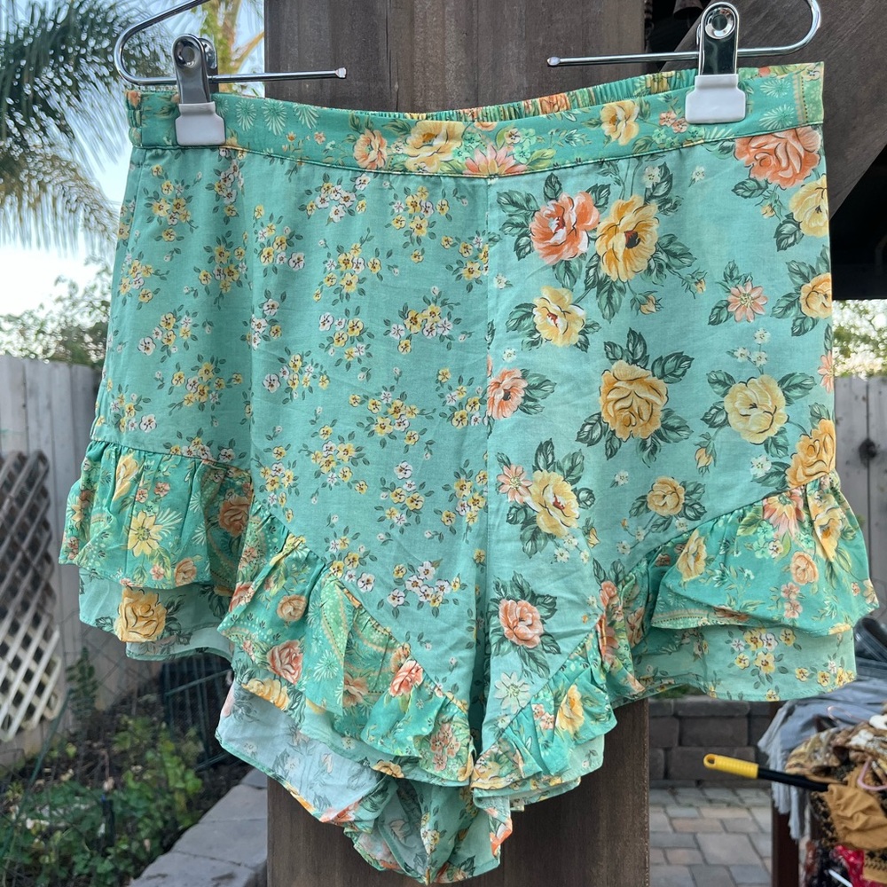Spell Melody frill shorts size XL - Picture 14 of 17